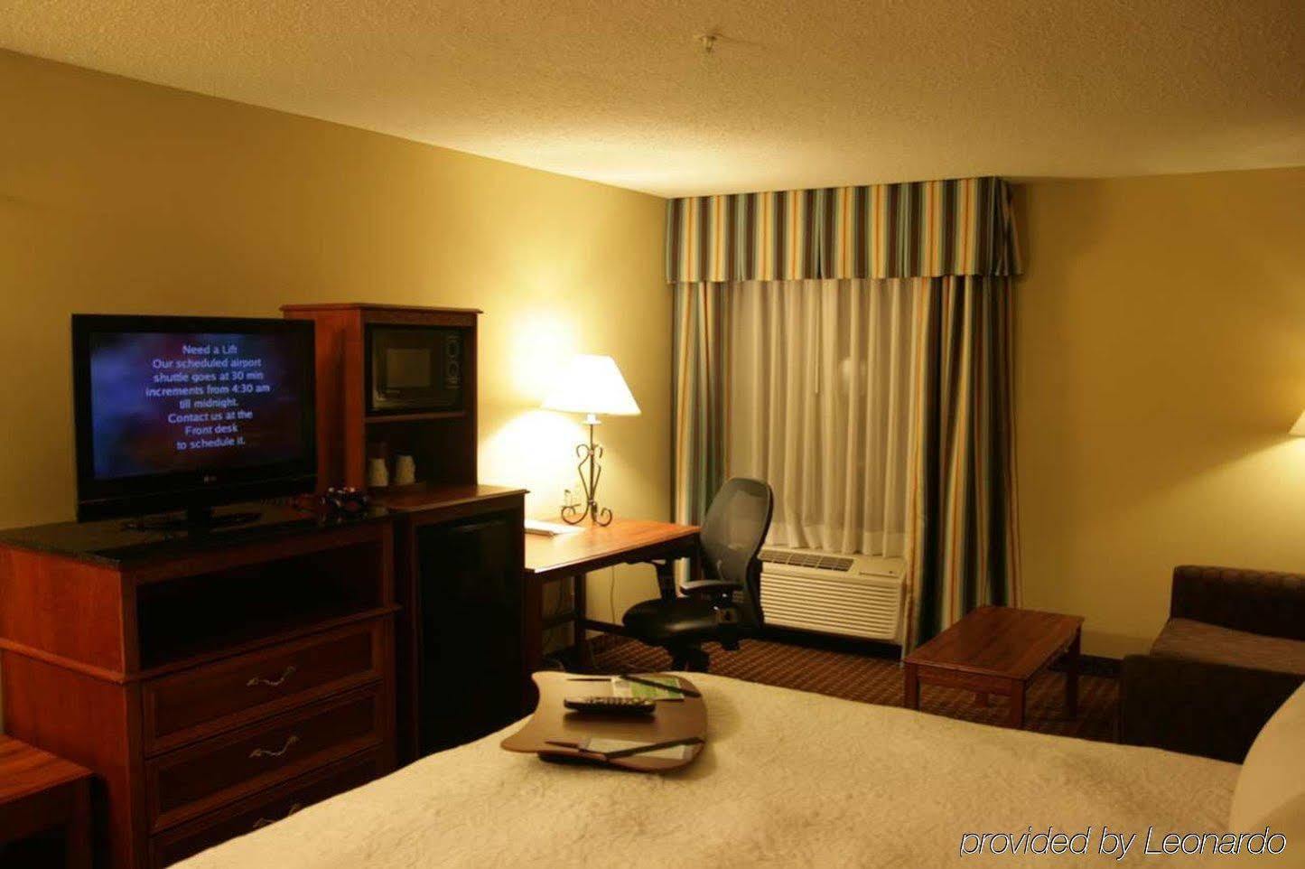 Hampton Inn Cincinnati Airport-North Hebron Exterior foto